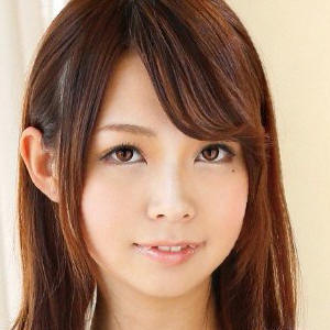 松野朱里松野朱里